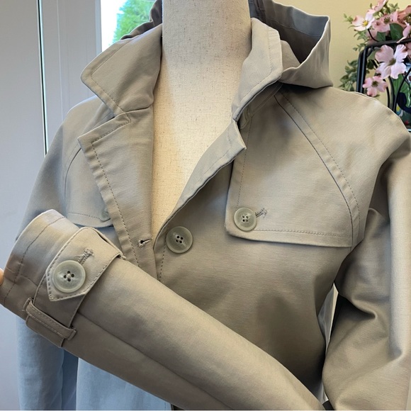 Isaac Mizrahi Live Rain Coat Size XS Grey w Reptile Print Lining Removable Hood - Picture 5 of 13